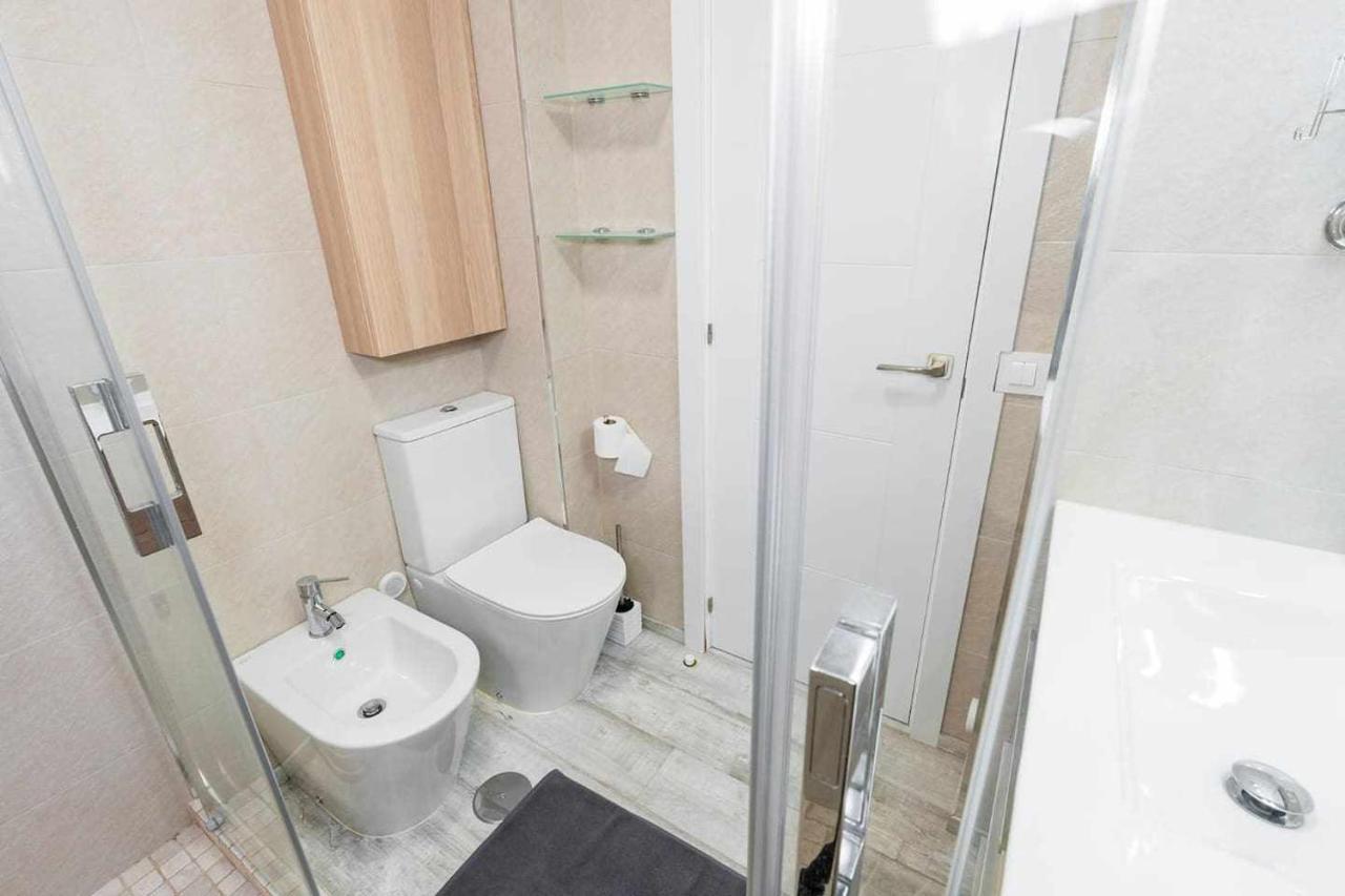 El Estudio De La Playa Benalbeach New 1Bd, Piscinas, Playa Y Vistas Al Mar Ref504 Бенальмадена Екстер'єр фото