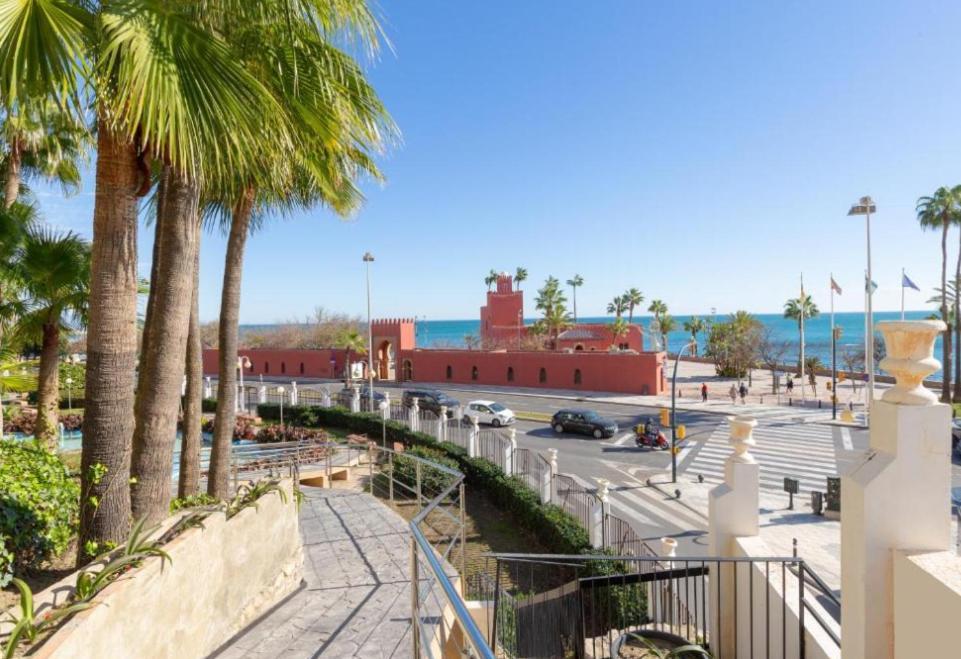 El Estudio De La Playa Benalbeach New 1Bd, Piscinas, Playa Y Vistas Al Mar Ref504 Бенальмадена Екстер'єр фото